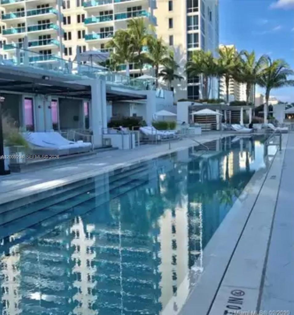 2301 Collins Ave #427 Miami Beach, FL 33139