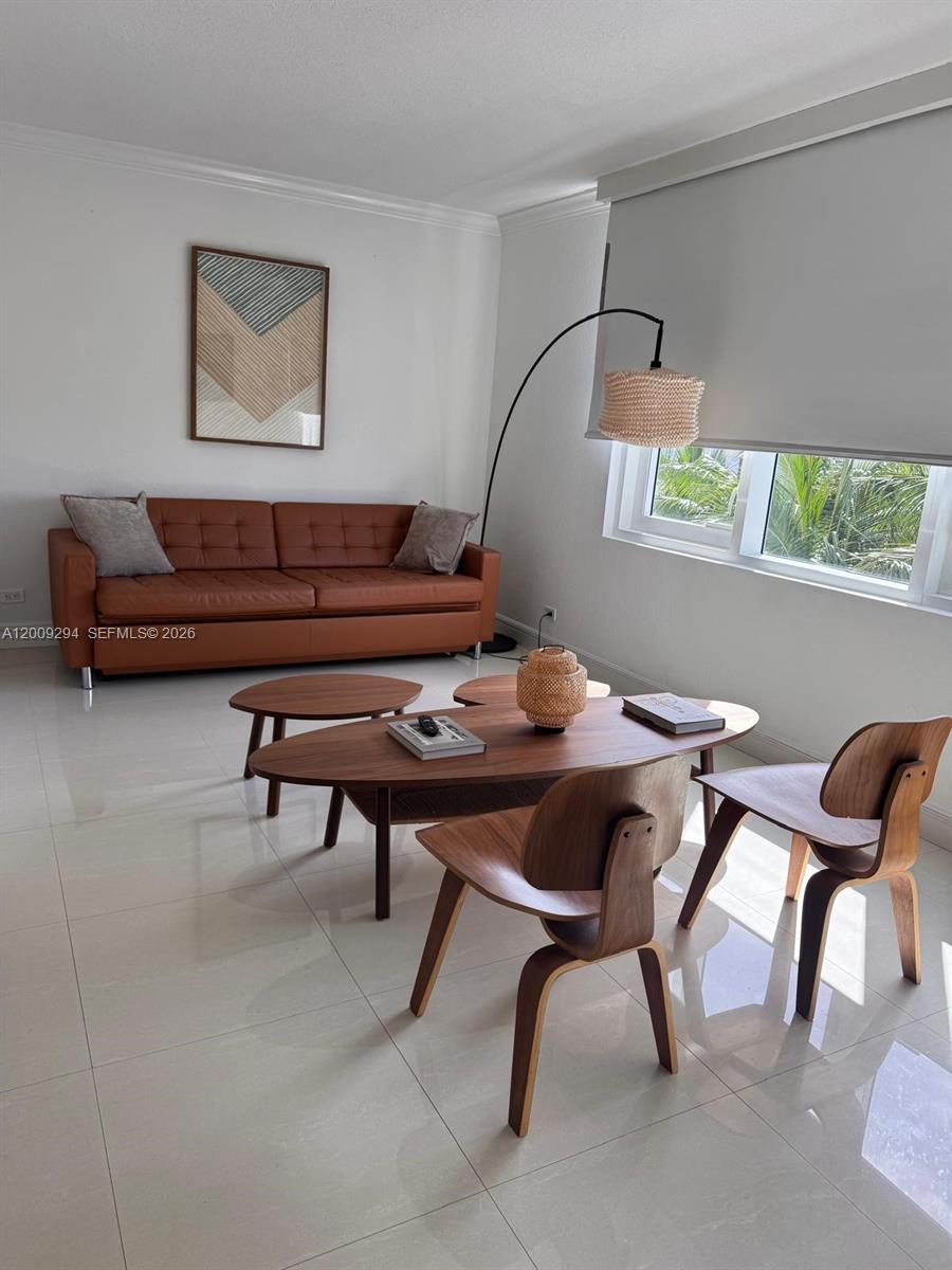 2301 Collins Ave #427 Miami Beach, FL 33139