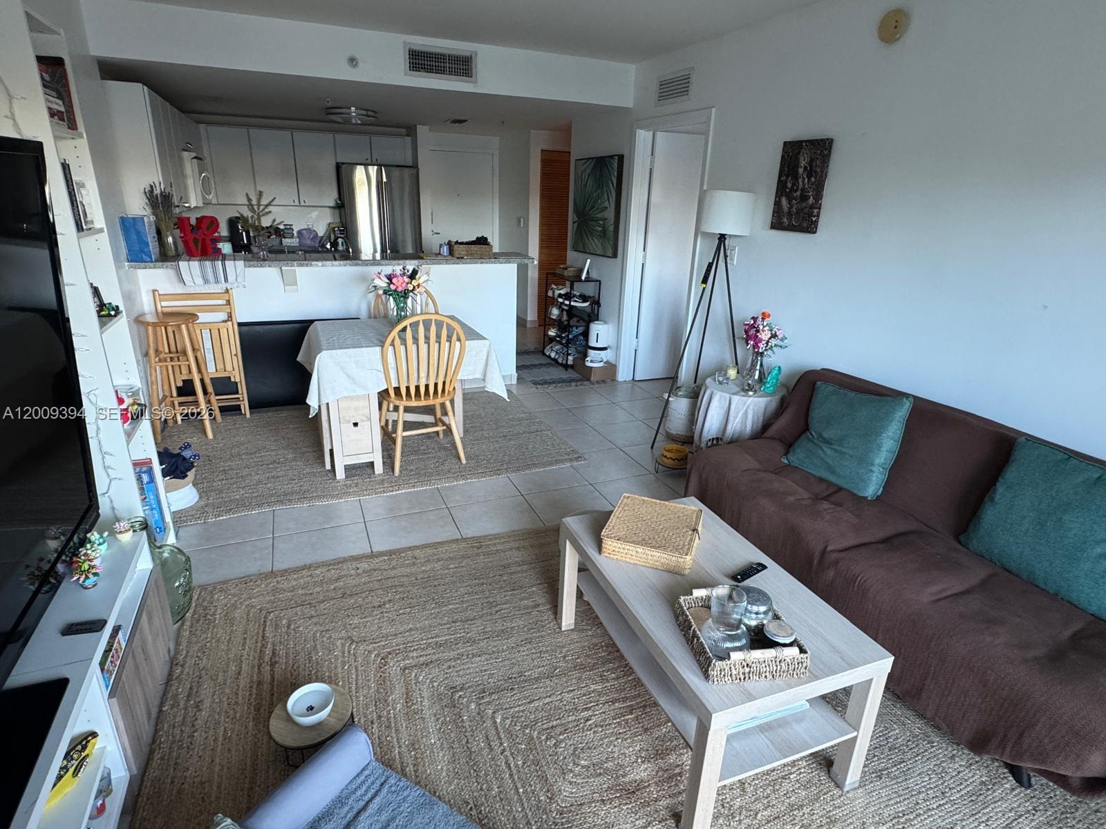2740 SW 28th Ter #305