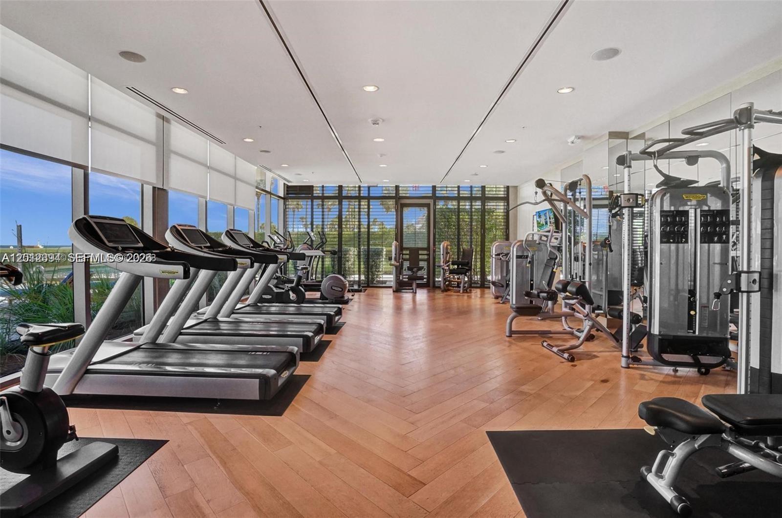 105 Reef Ln Key Biscayne, FL 33149