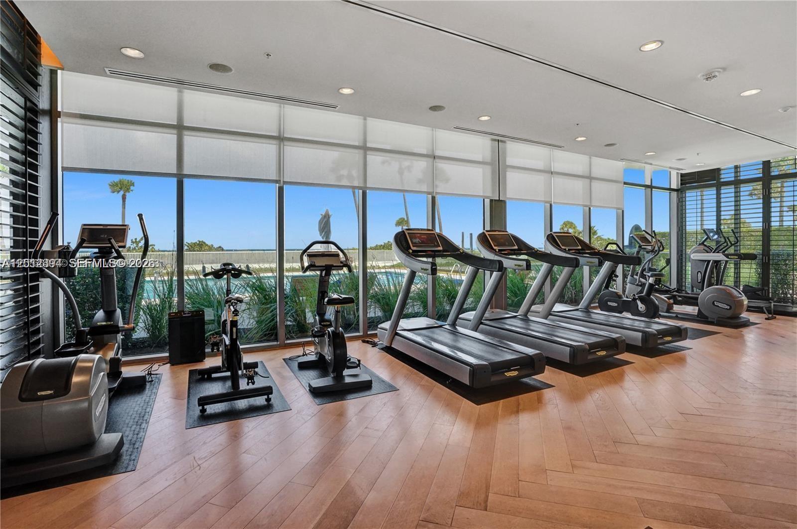 105 Reef Ln Key Biscayne, FL 33149