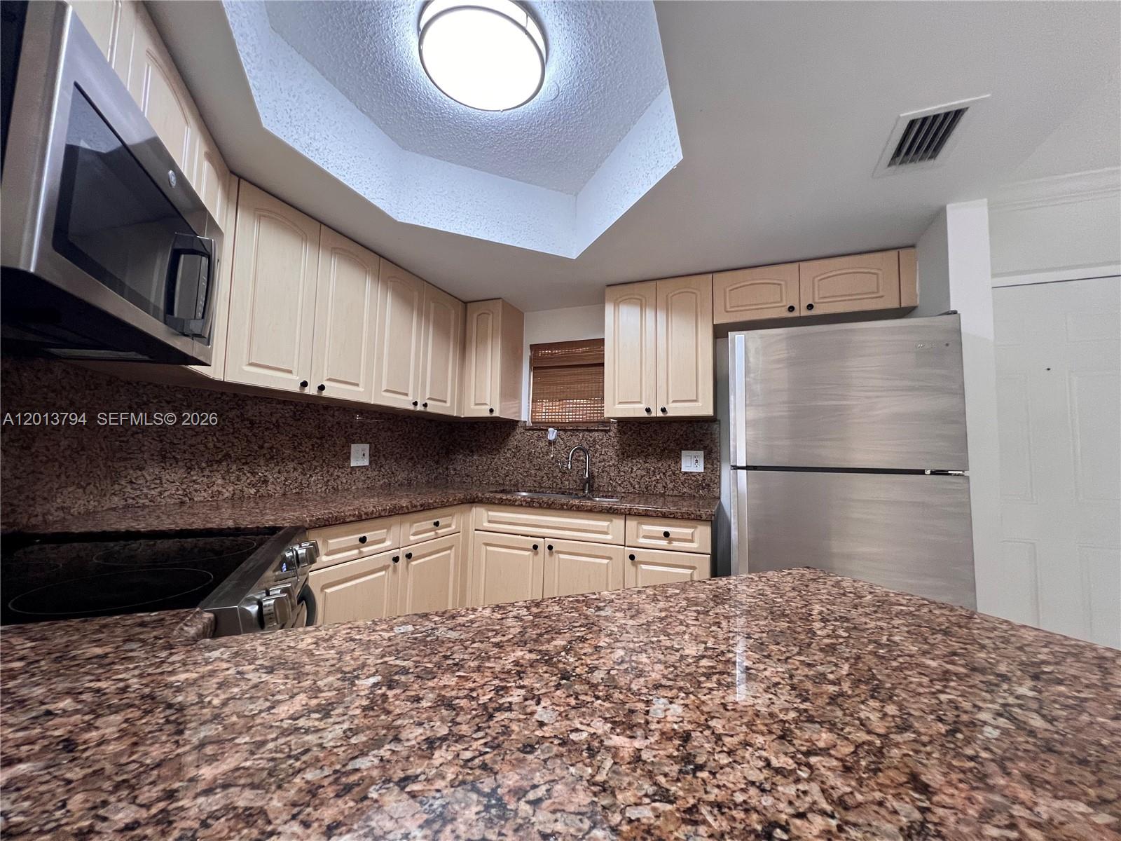 8373 Lake Dr #202 Doral, FL 33166
