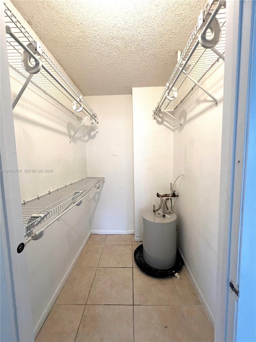 8373 Lake Dr #202 Doral, FL 33166