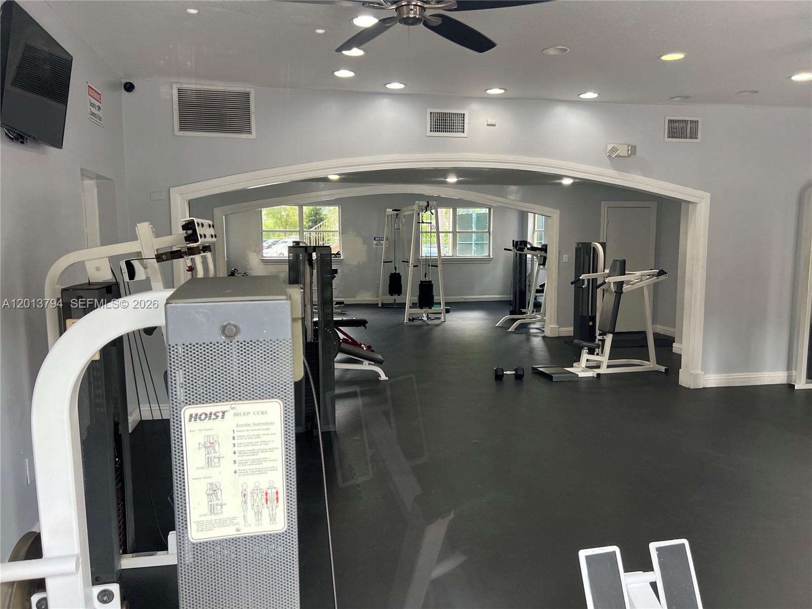 8373 Lake Dr #202 Doral, FL 33166
