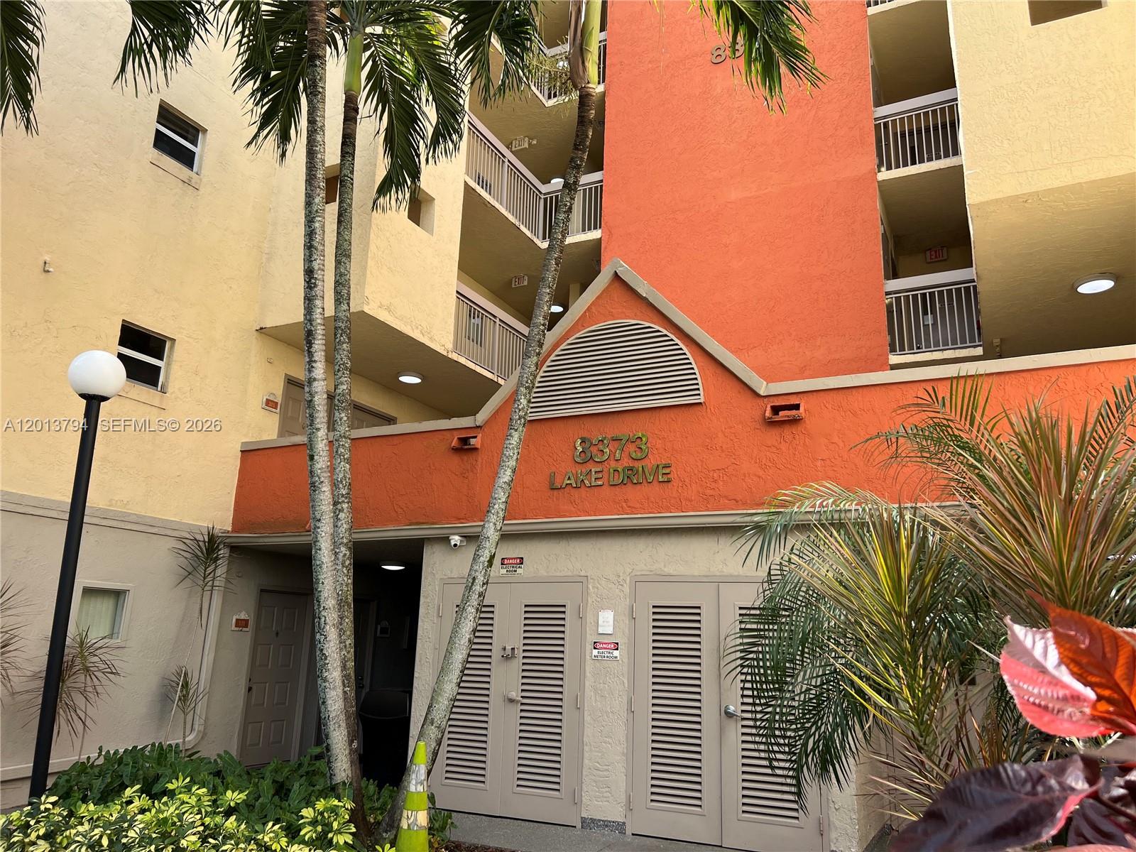 8373 Lake Dr #202 Doral, FL 33166
