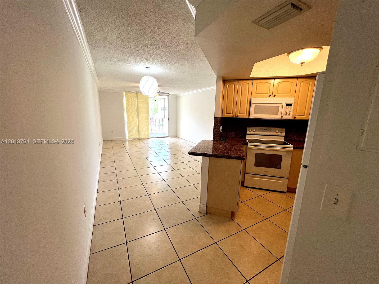 8373 Lake Dr #202 Doral, FL 33166