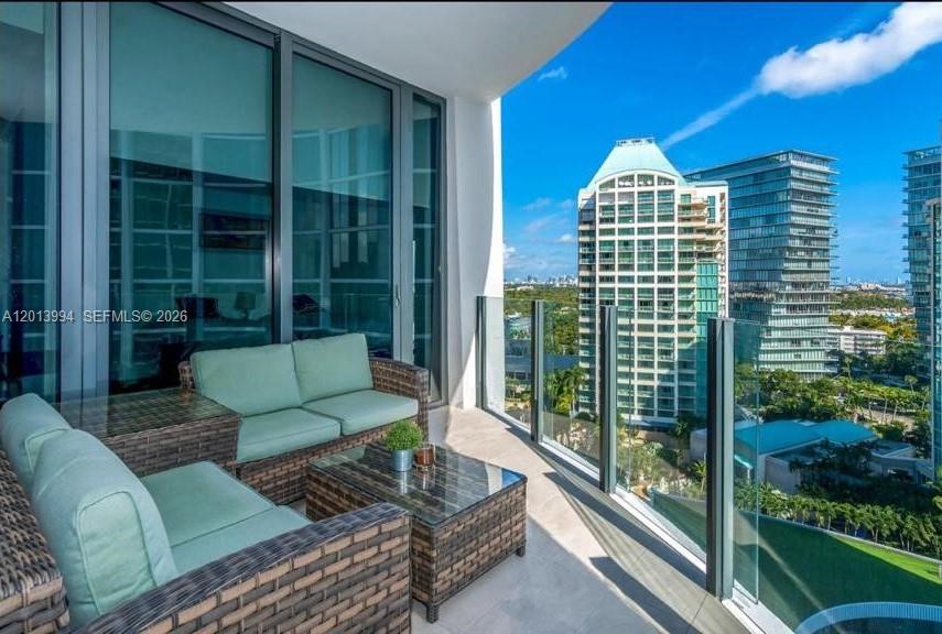 2831 S Bayshore Dr #1504 Miami, FL 33133