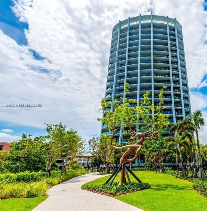2831 S Bayshore Dr #1504 Miami, FL 33133