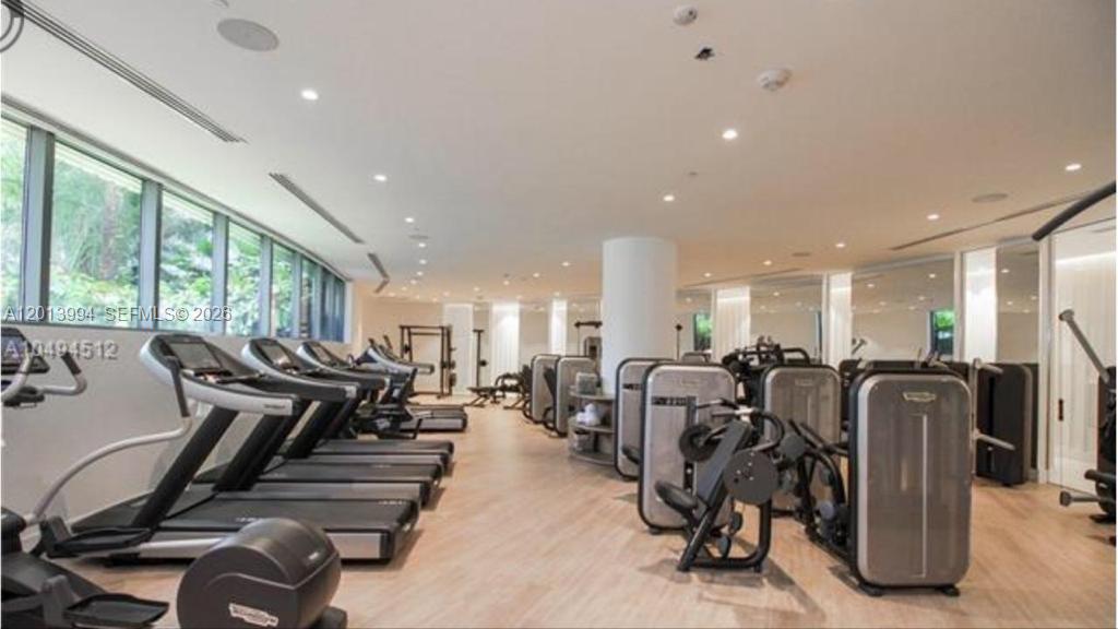 2831 S Bayshore Dr #1504 Miami, FL 33133