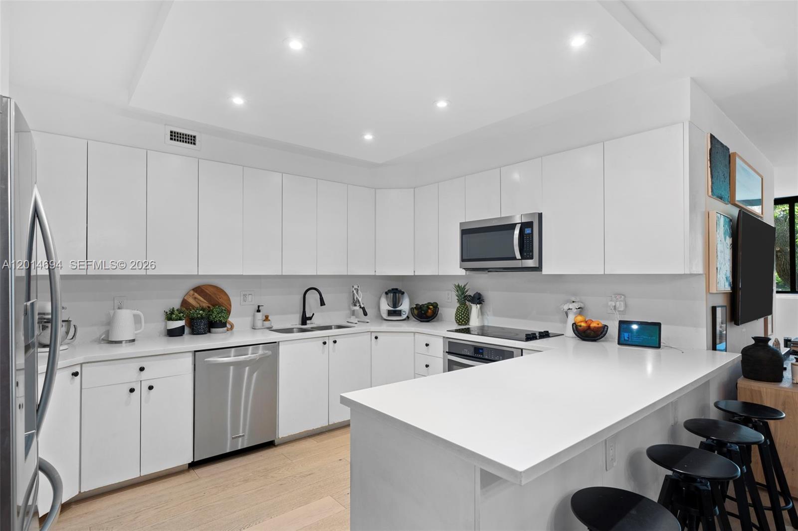 141 Crandon Blvd #237 Key Biscayne, FL 33149
