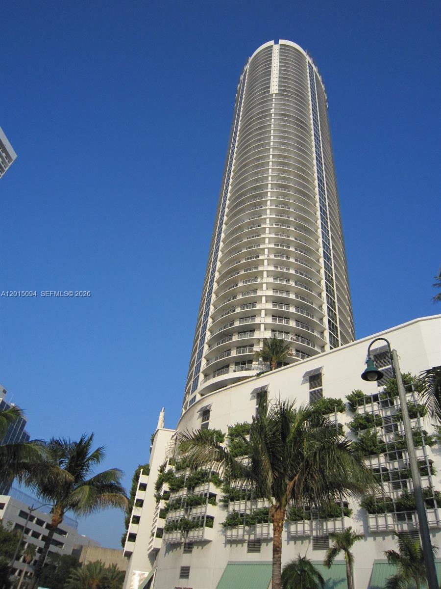 1750 N Bayshore Dr #3111