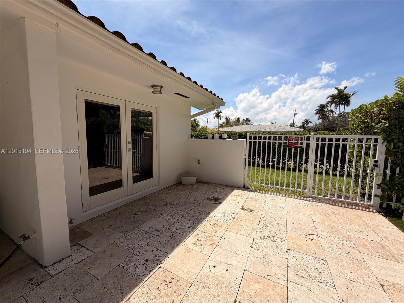 11445 N Bayshore Dr North Miami, FL 33181