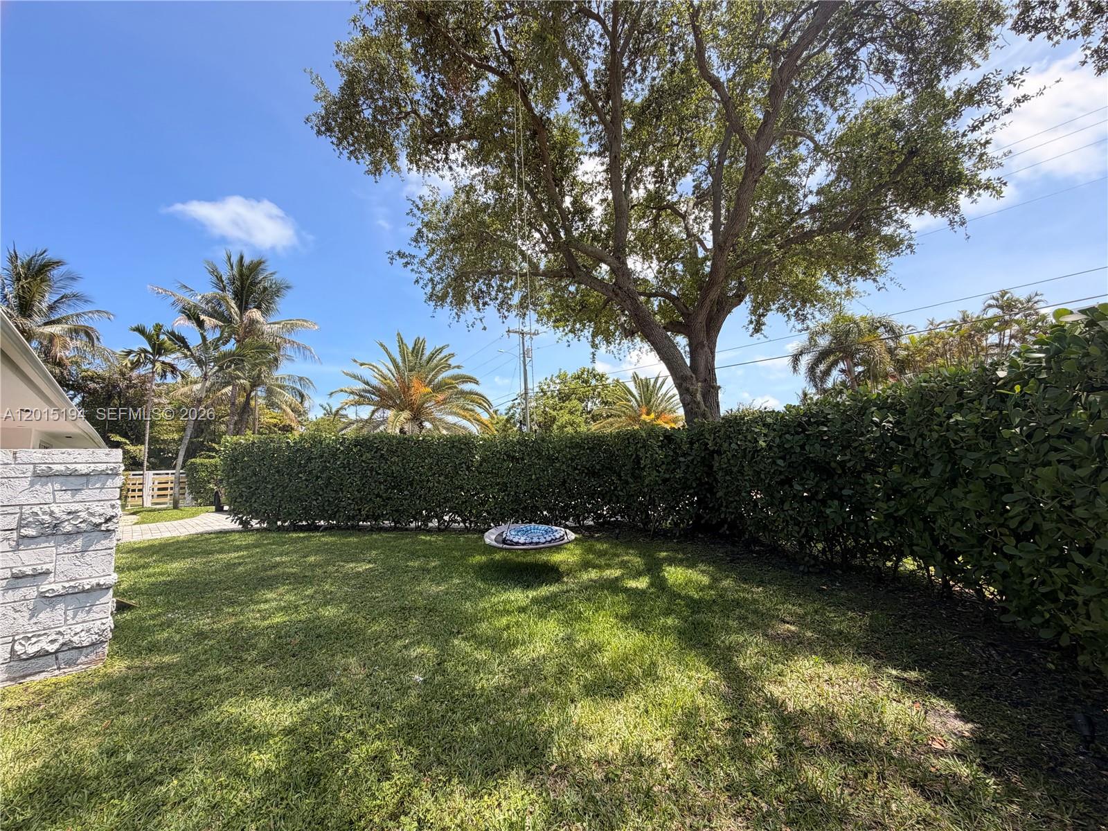 11445 N Bayshore Dr North Miami, FL 33181
