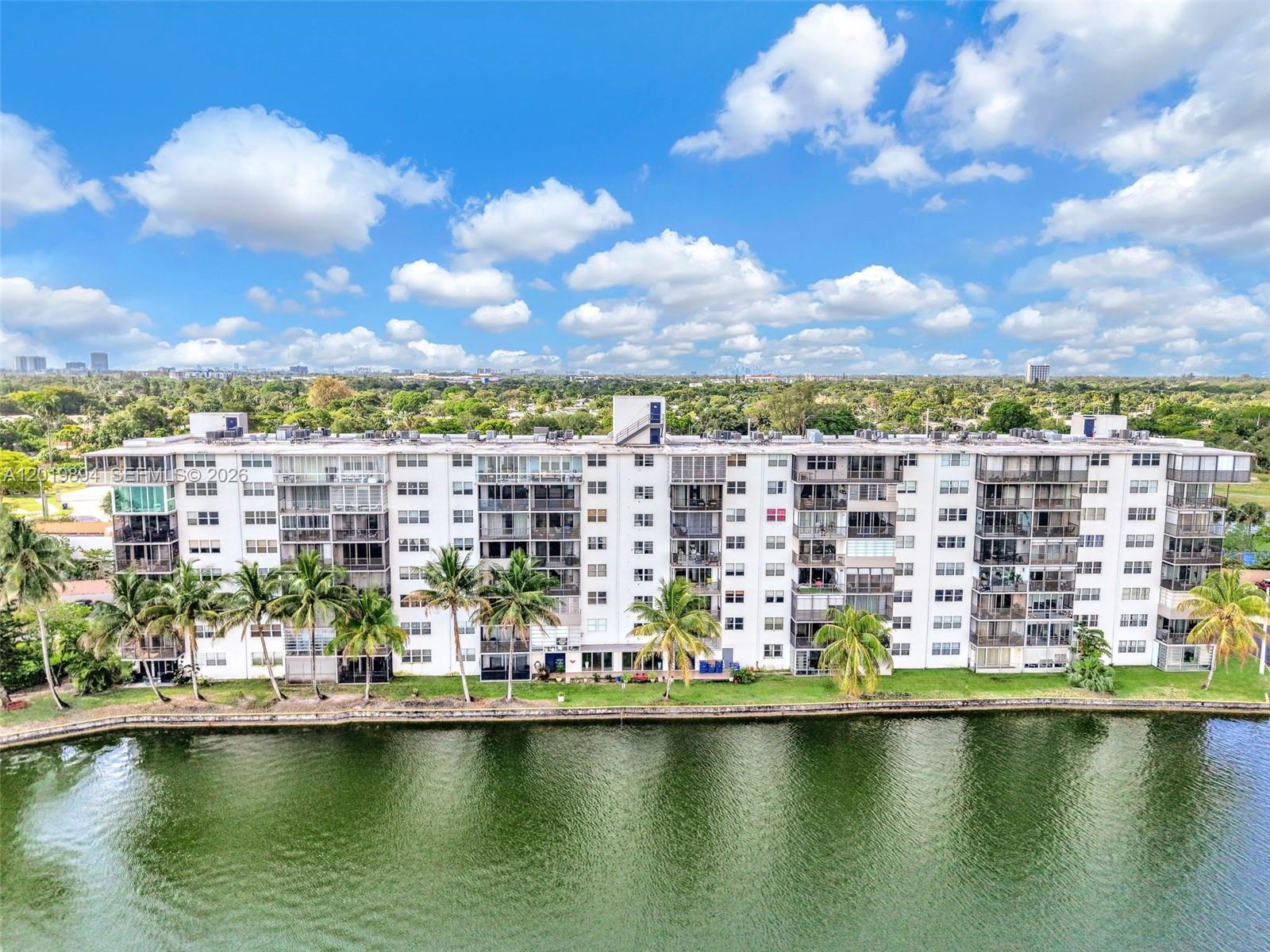 1075 NE Miami Gdns Dr #408