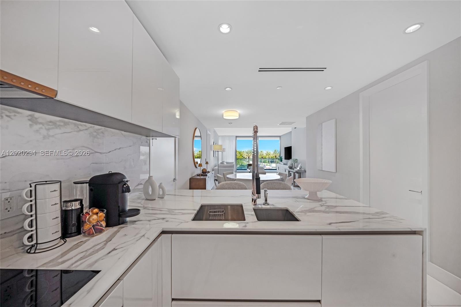 10201 Collins Ave #305 Bal Harbour, FL 33154