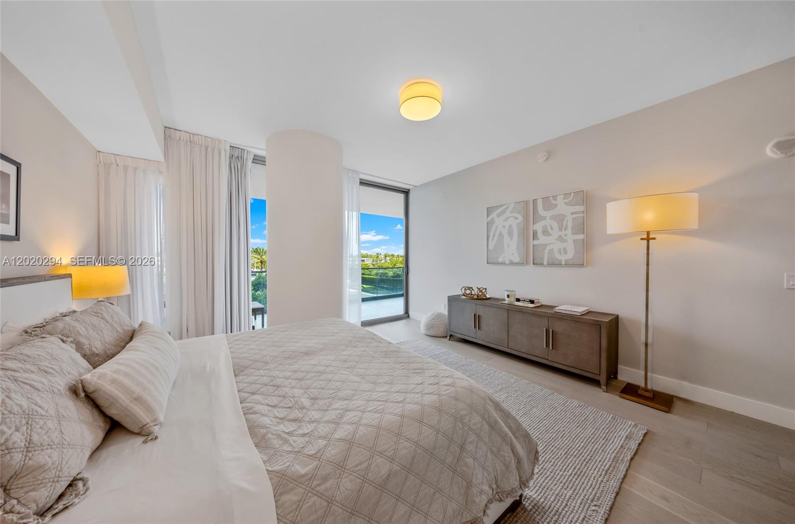 10201 Collins Ave #305 Bal Harbour, FL 33154