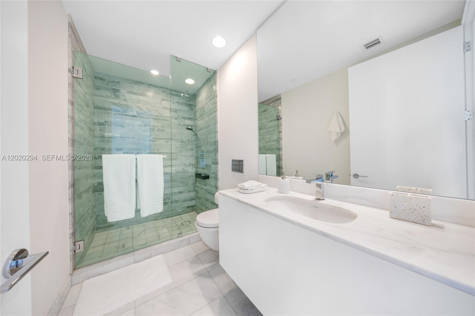 10201 Collins Ave #305 Bal Harbour, FL 33154