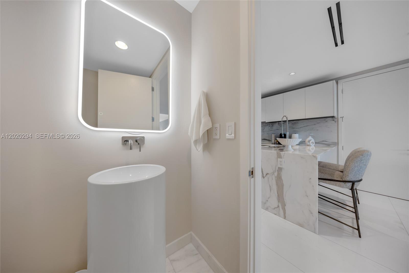 10201 Collins Ave #305 Bal Harbour, FL 33154