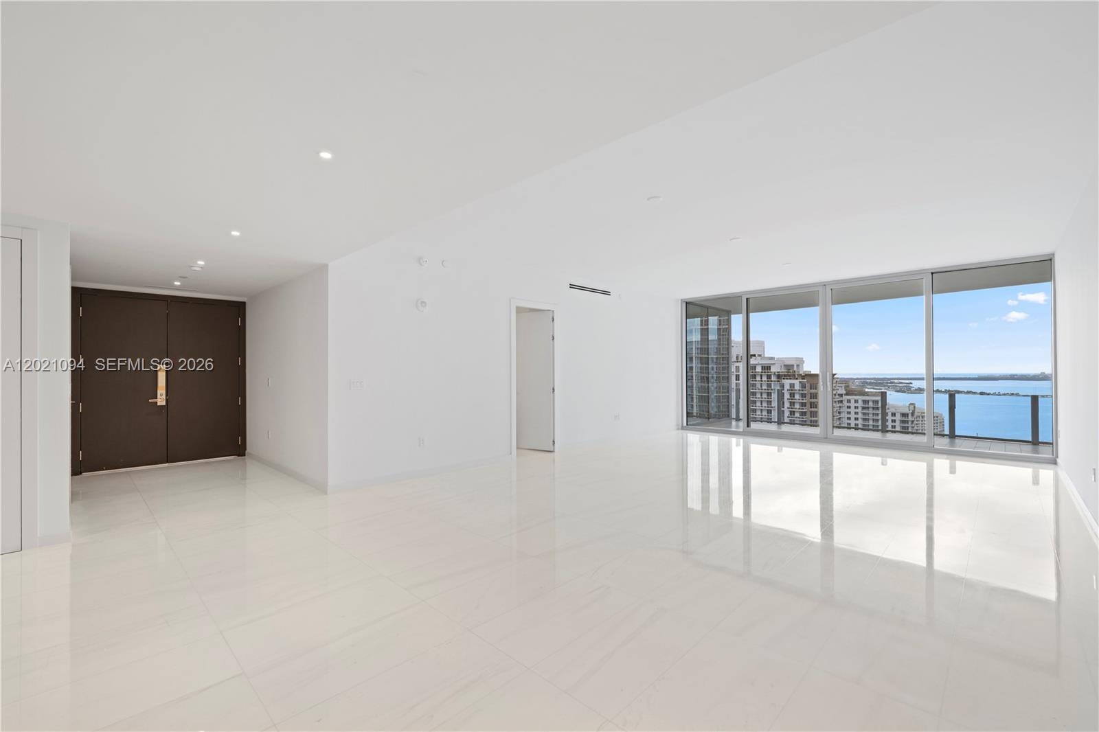 300 Biscayne Blvd Way #3404 Miami, FL 33131