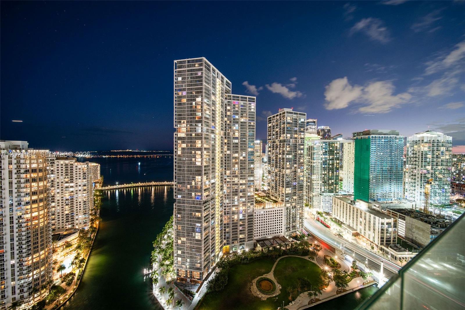 300 Biscayne Blvd Way #3404 Miami, FL 33131