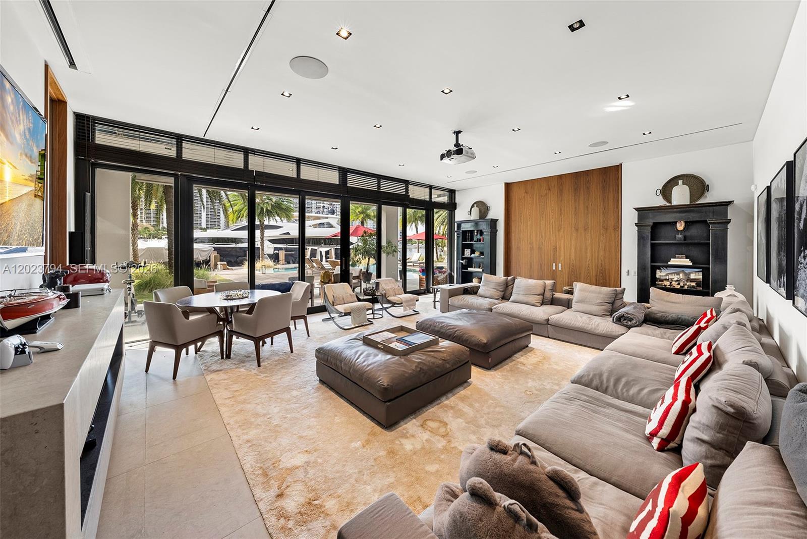 385 Centre Is Golden Beach, FL 33160