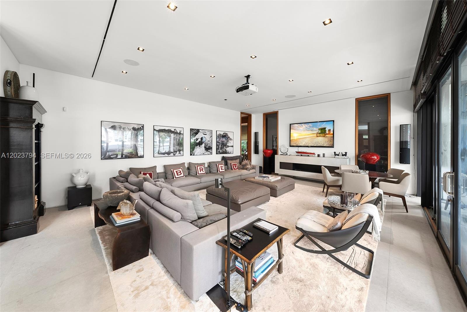 385 Centre Is Golden Beach, FL 33160