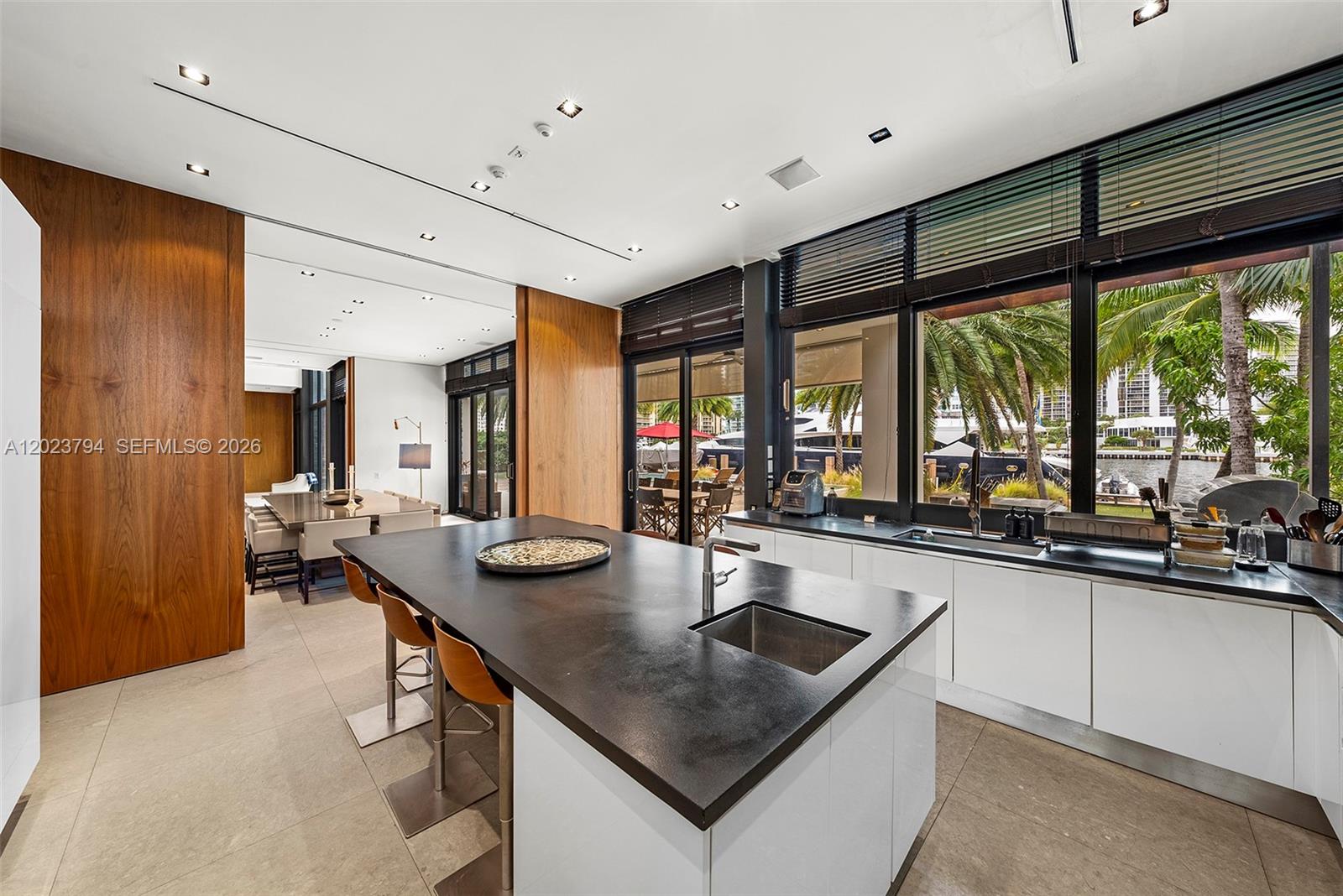 385 Centre Is Golden Beach, FL 33160