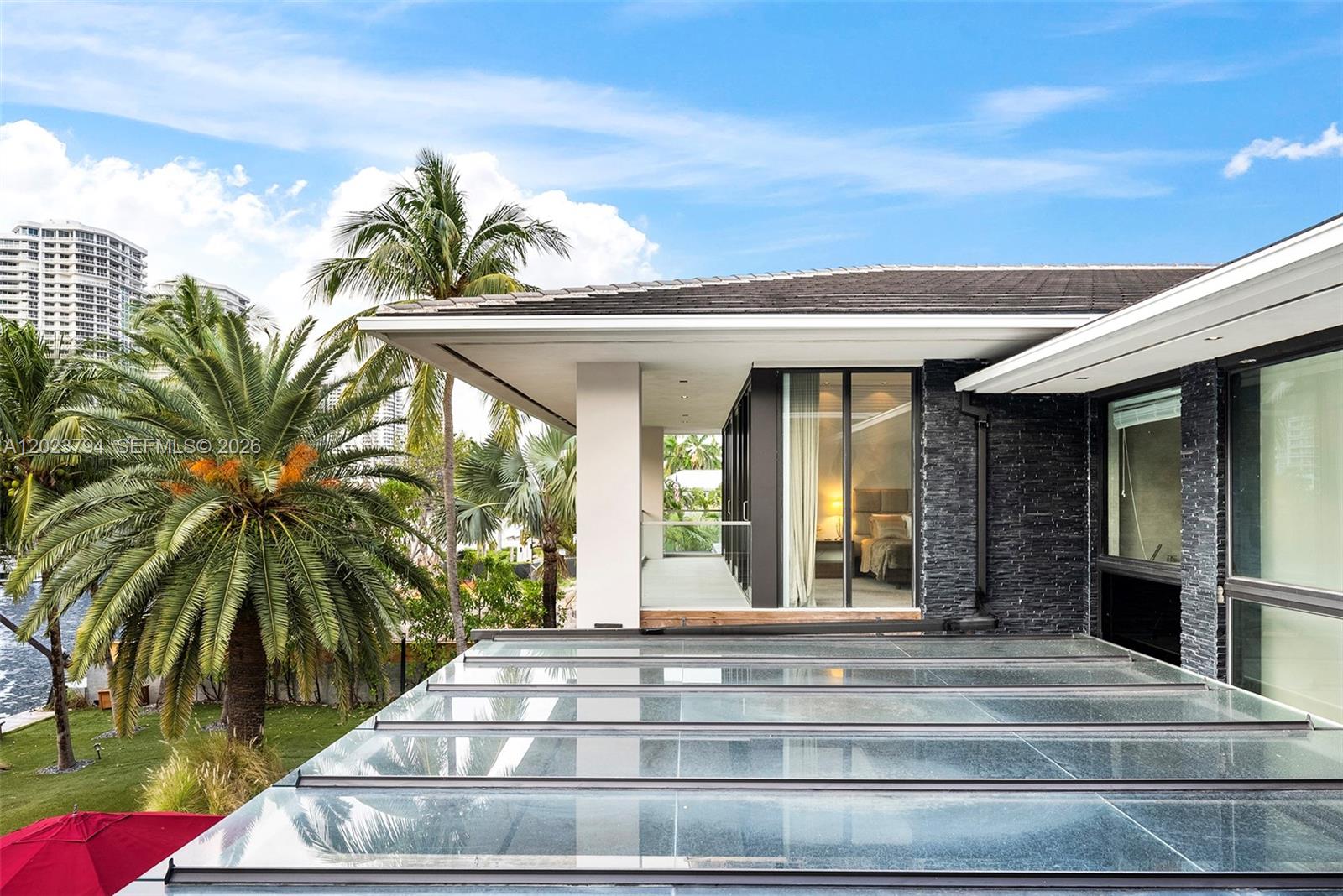 385 Centre Is Golden Beach, FL 33160