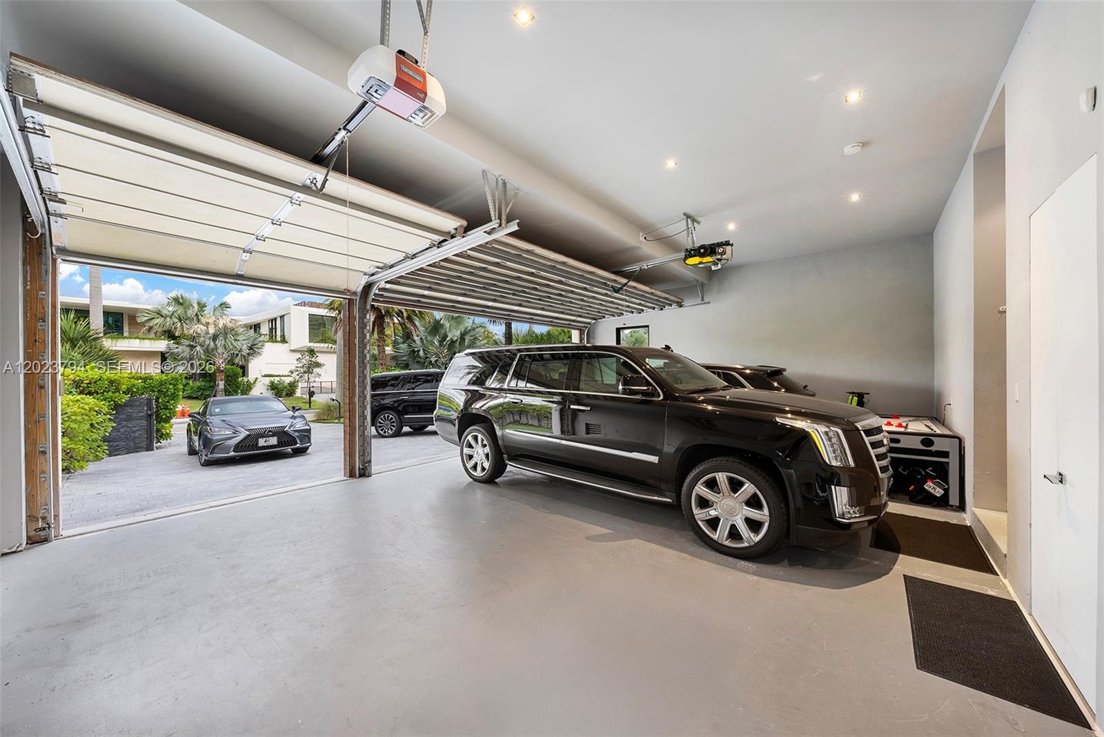 385 Centre Is Golden Beach, FL 33160