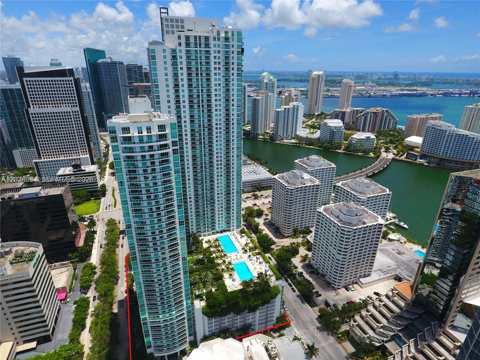 950 Brickell Bay Dr #1911 Miami, FL 33131