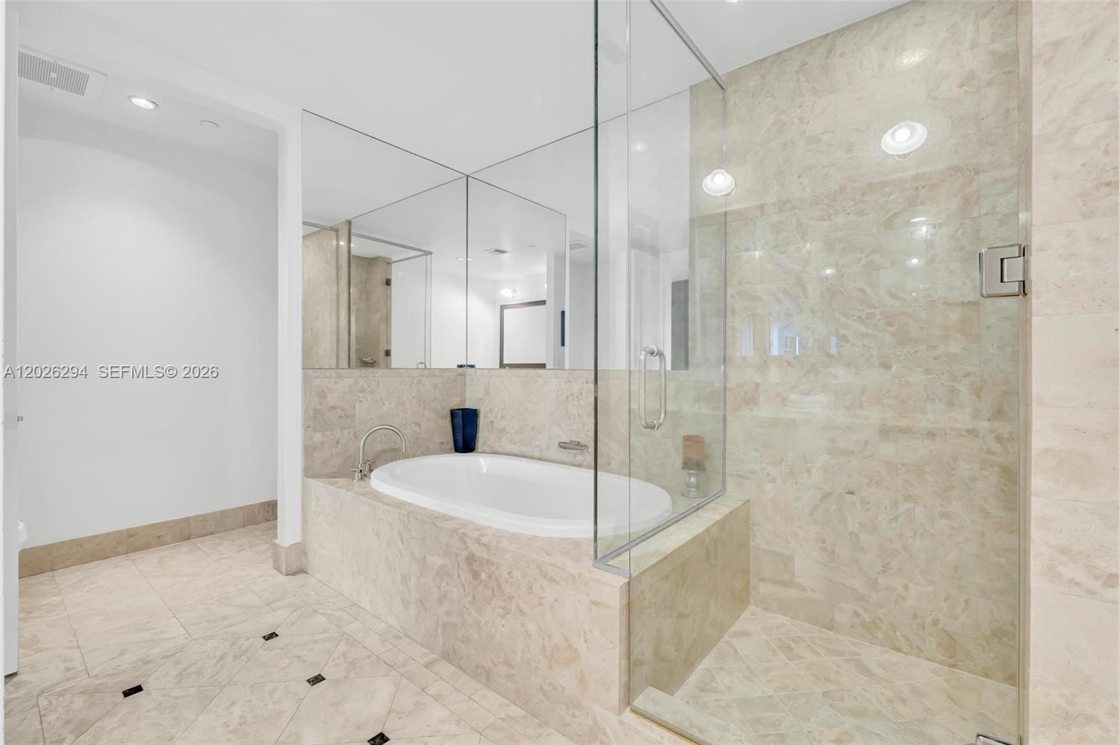 1425 Brickell Ave #51A Miami, FL 33131