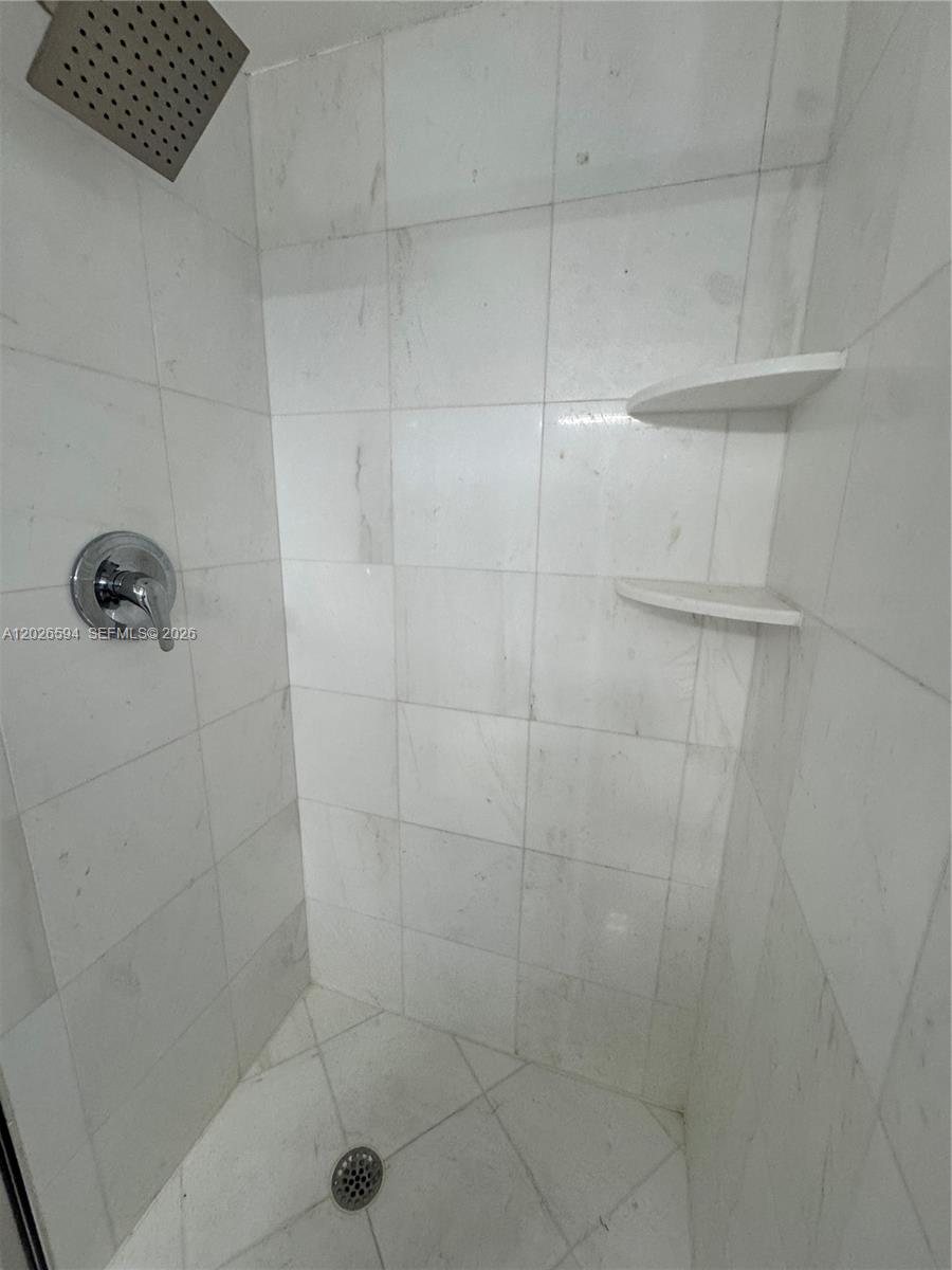 3530 Mystic Pointe Dr #2709 Aventura, FL 33180