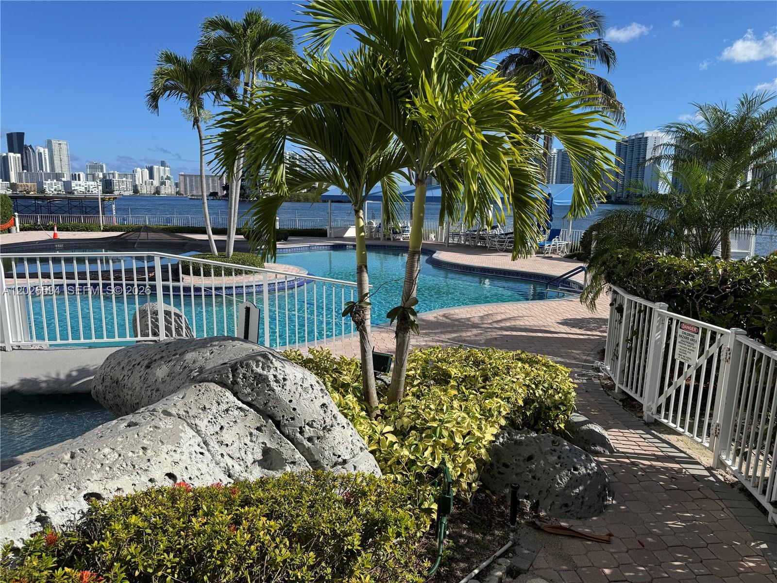 3530 Mystic Pointe Dr #2709 Aventura, FL 33180