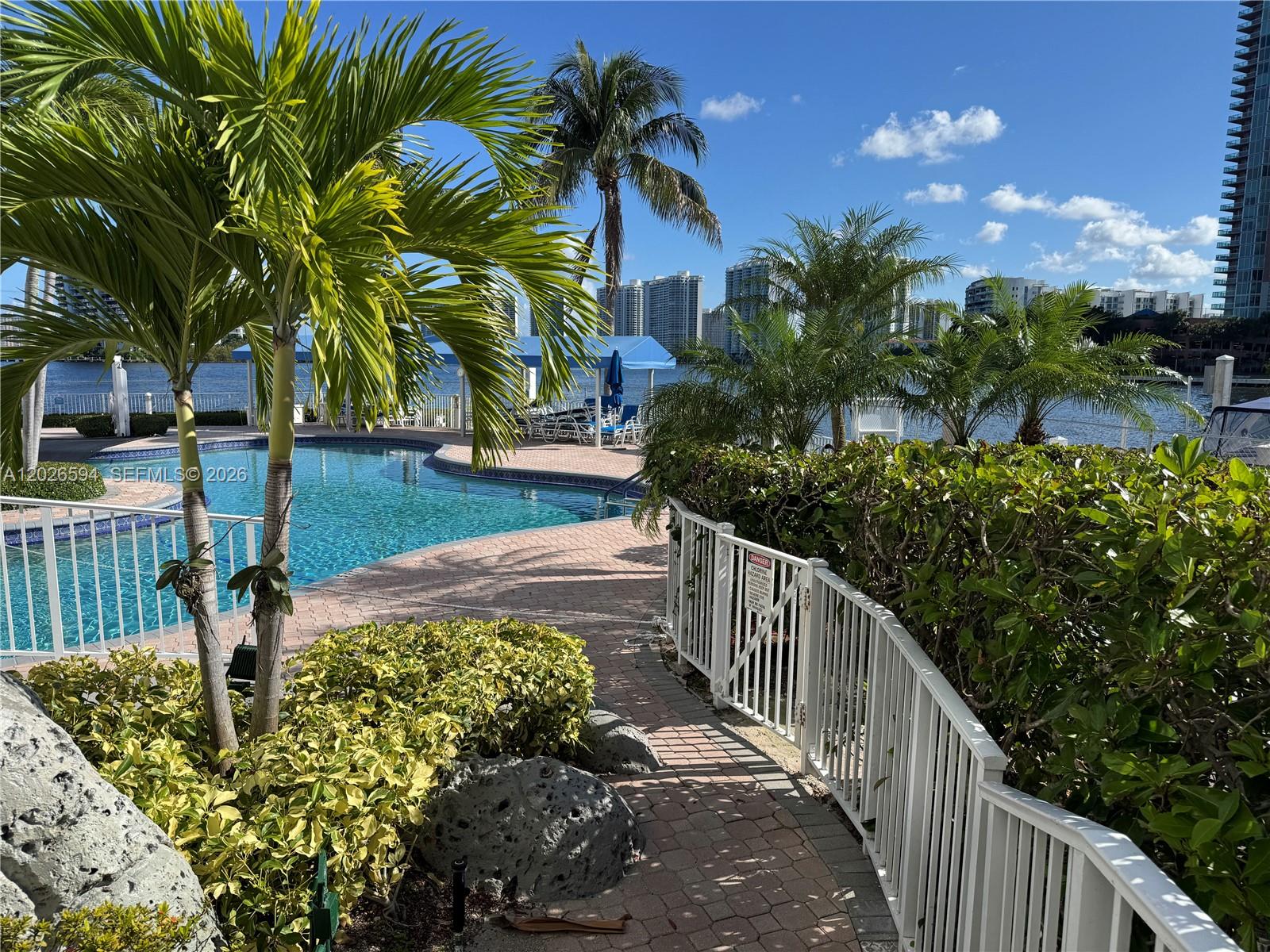 3530 Mystic Pointe Dr #2709 Aventura, FL 33180