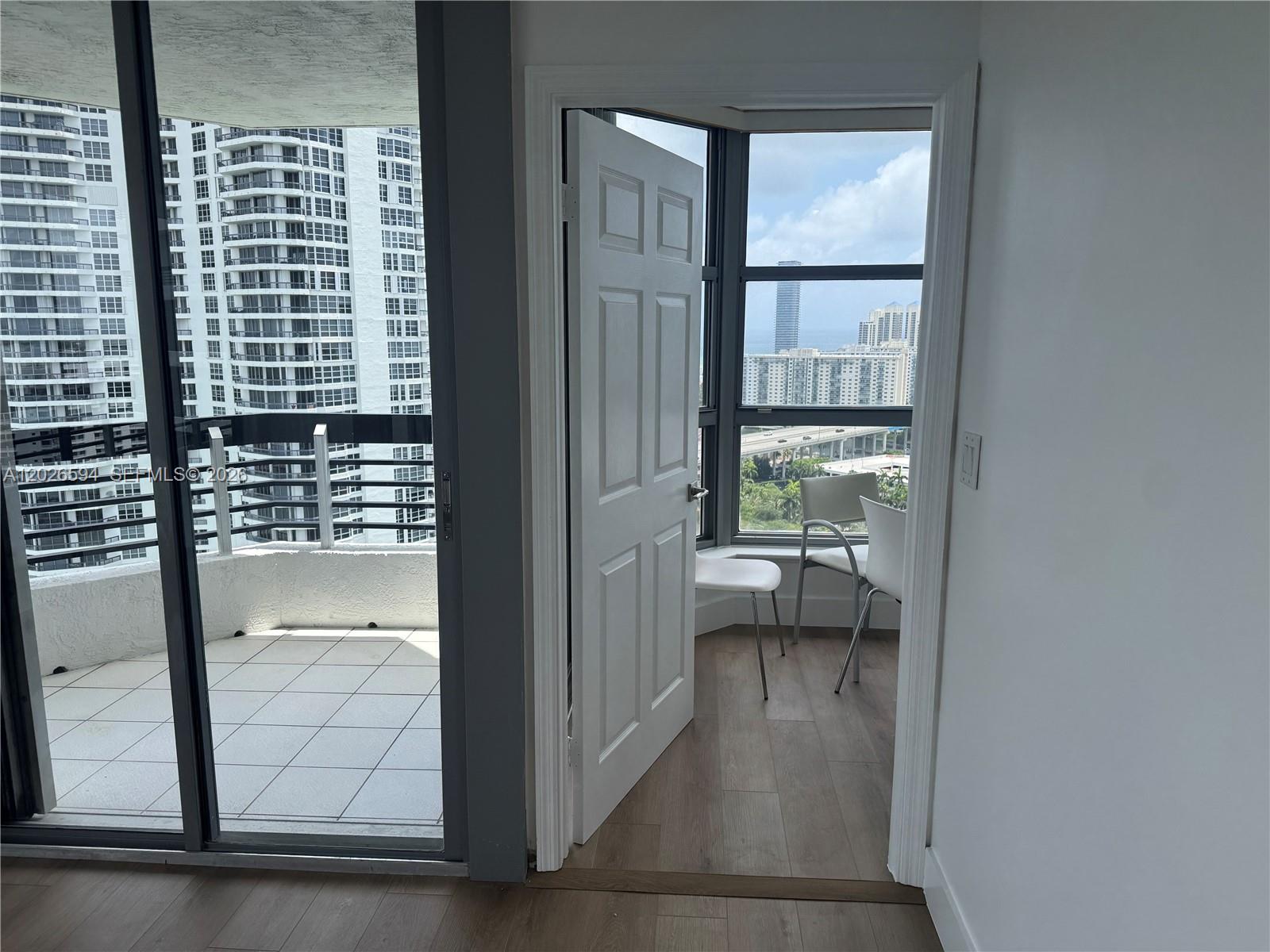 3530 Mystic Pointe Dr #2709 Aventura, FL 33180