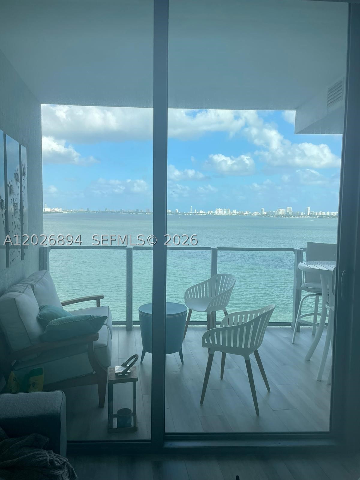 image Biscayne Beach2