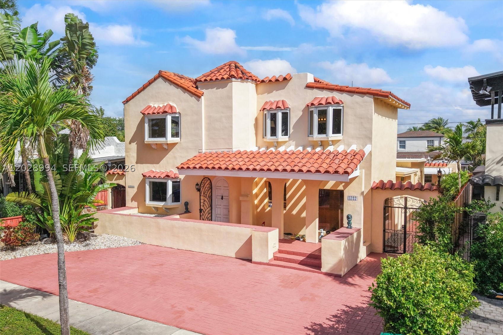 1727 SW 11th Ter Miami, FL 33135