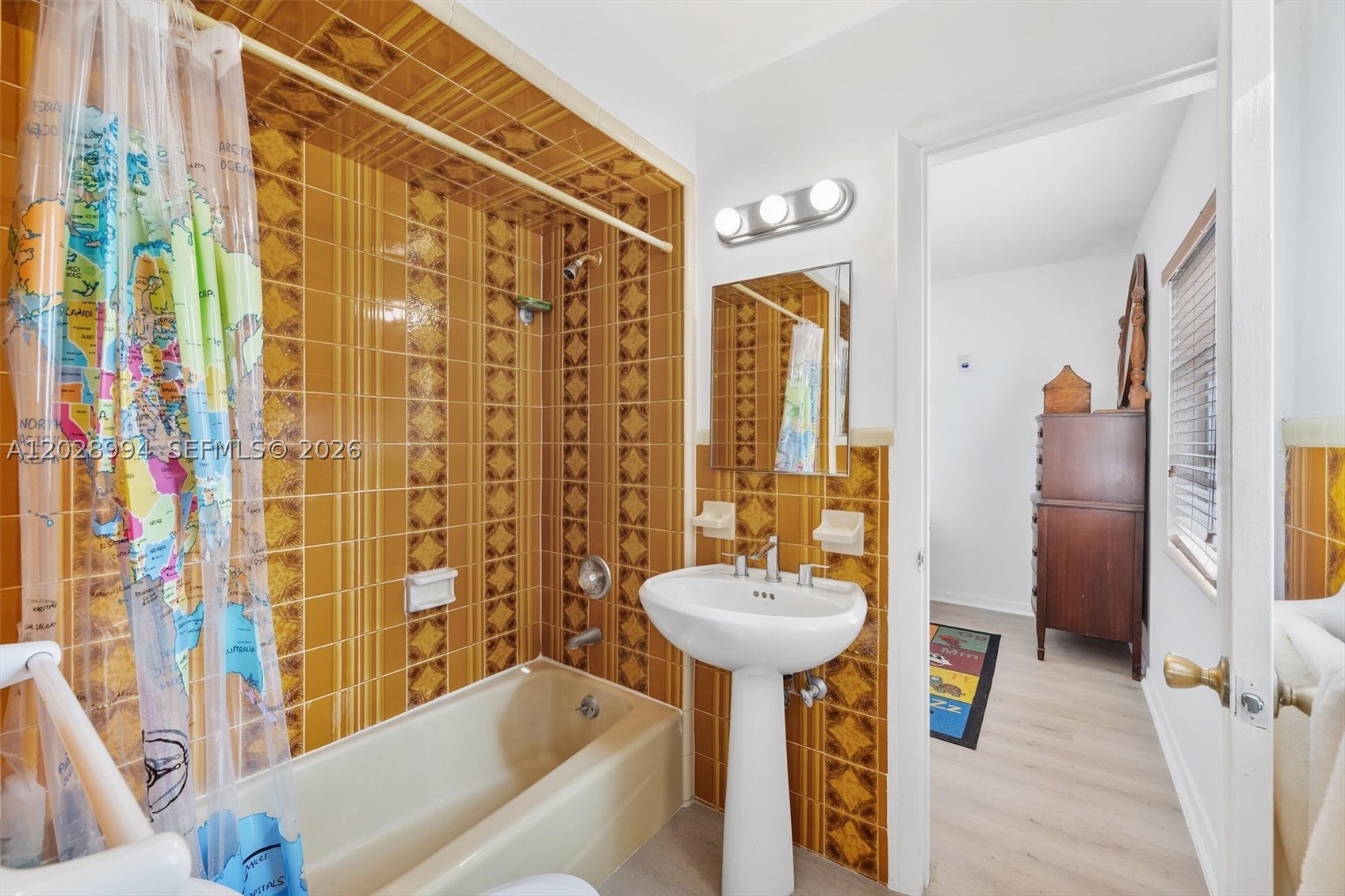 1727 SW 11th Ter Miami, FL 33135