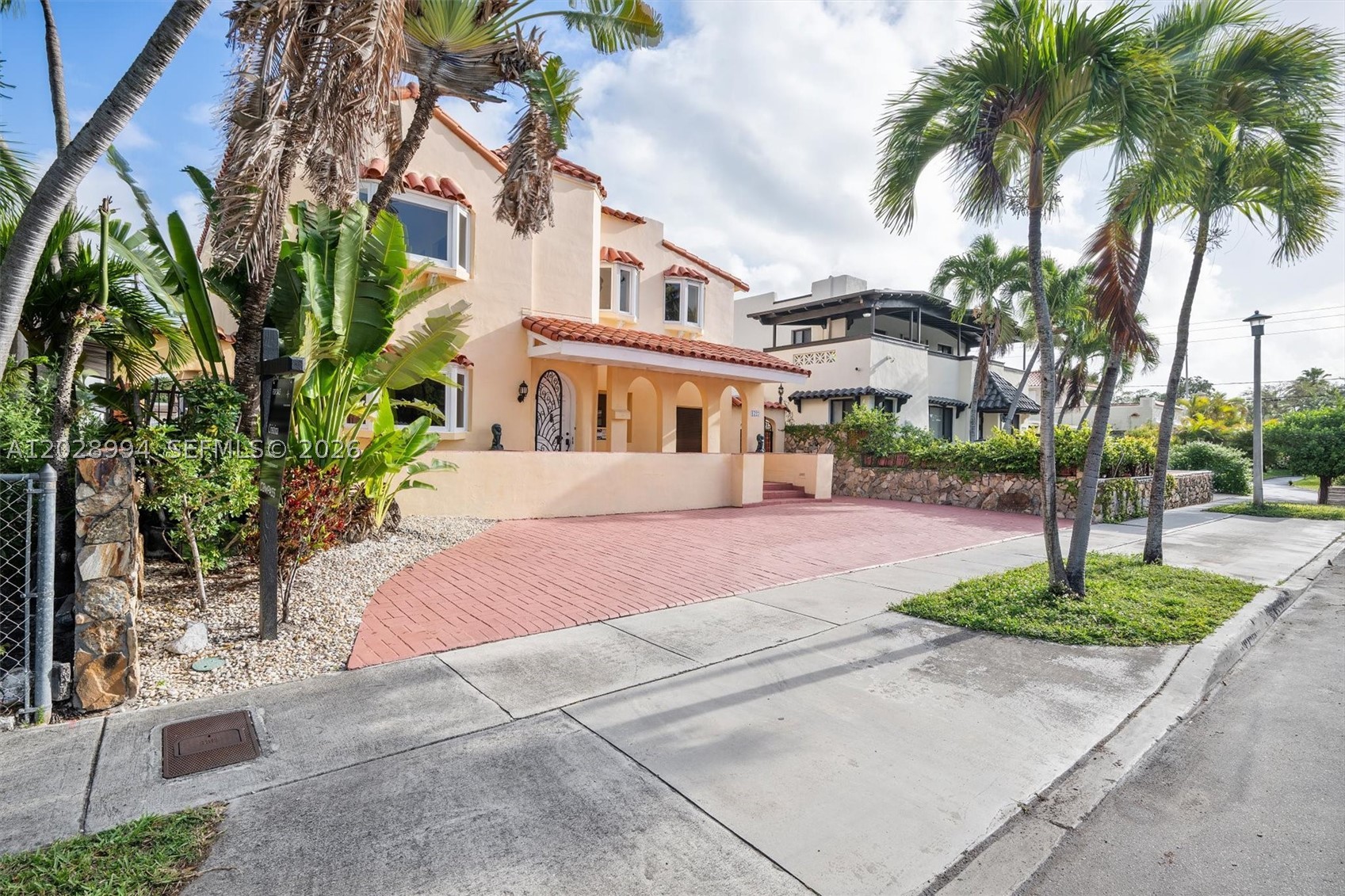 1727 SW 11th Ter Miami, FL 33135