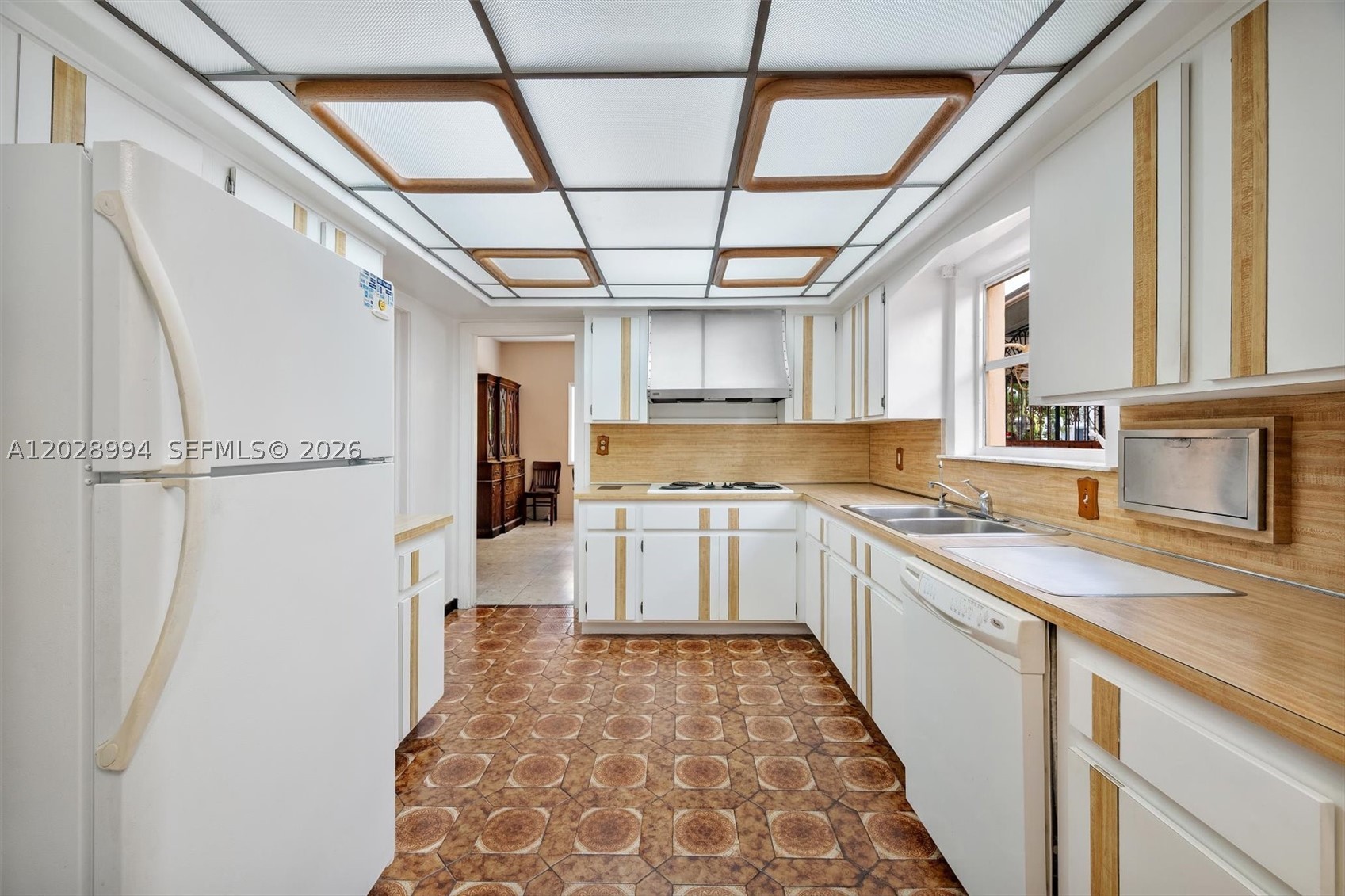 1727 SW 11th Ter Miami, FL 33135