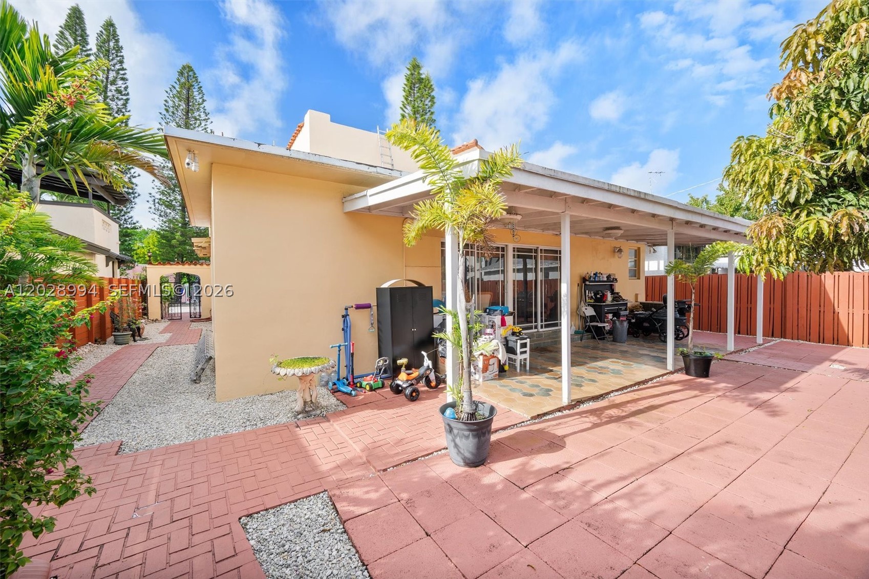 1727 SW 11th Ter Miami, FL 33135