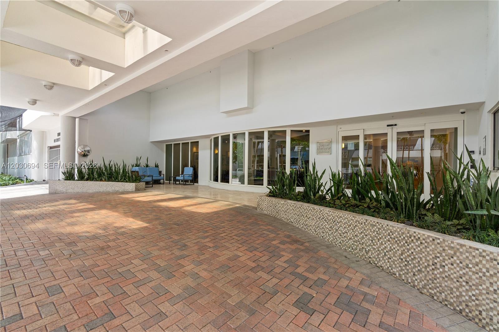 1800 Sunset Harbour Dr #1003 Miami Beach, FL 33139