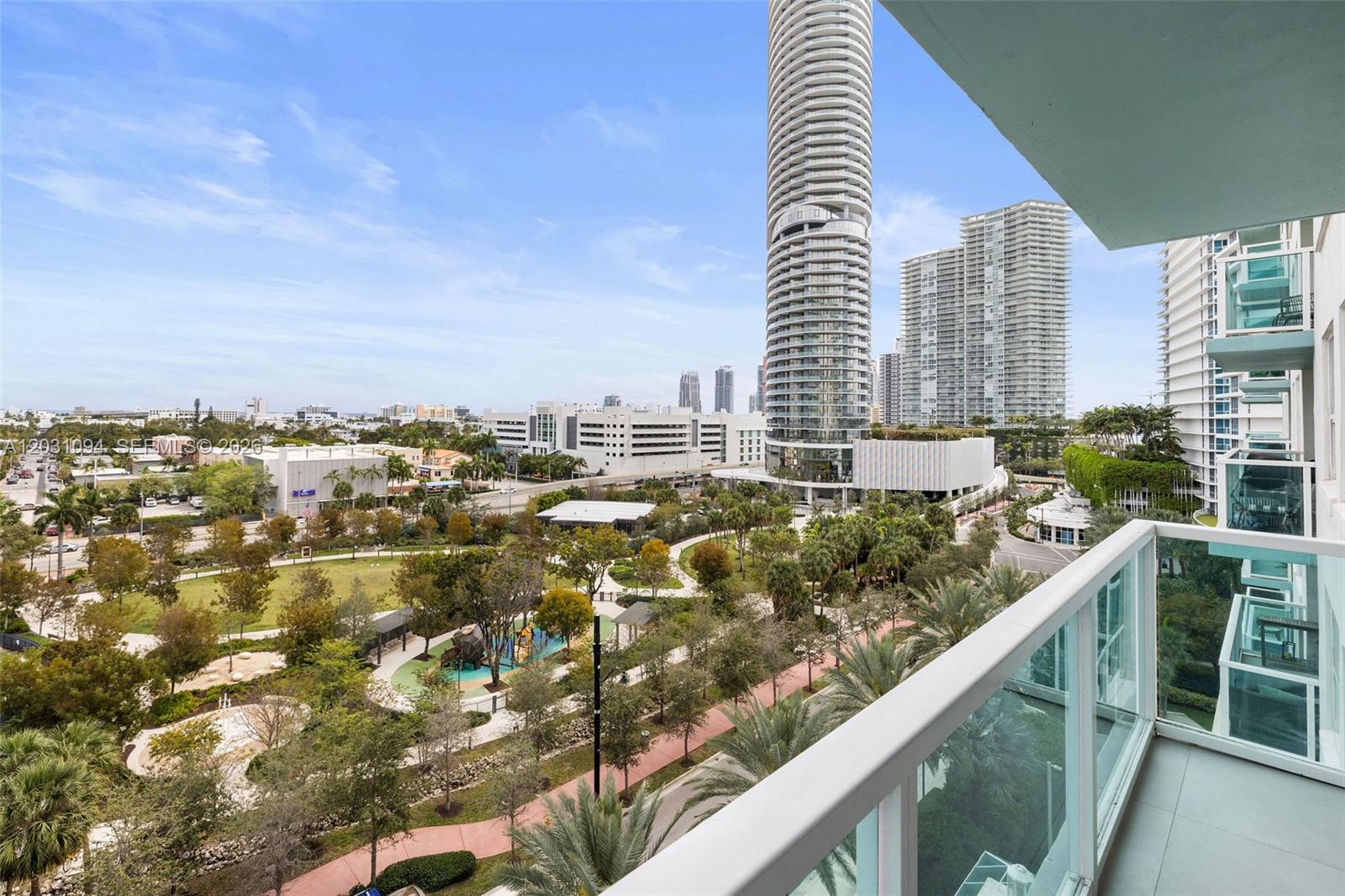 650 West Ave #908