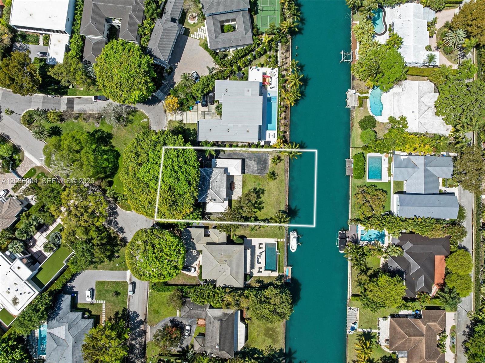 655 Buttonwood Miami, FL 33137
