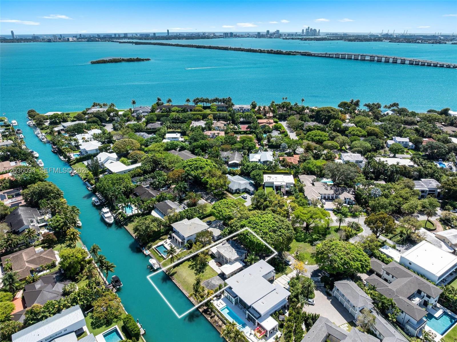 655 Buttonwood Miami, FL 33137