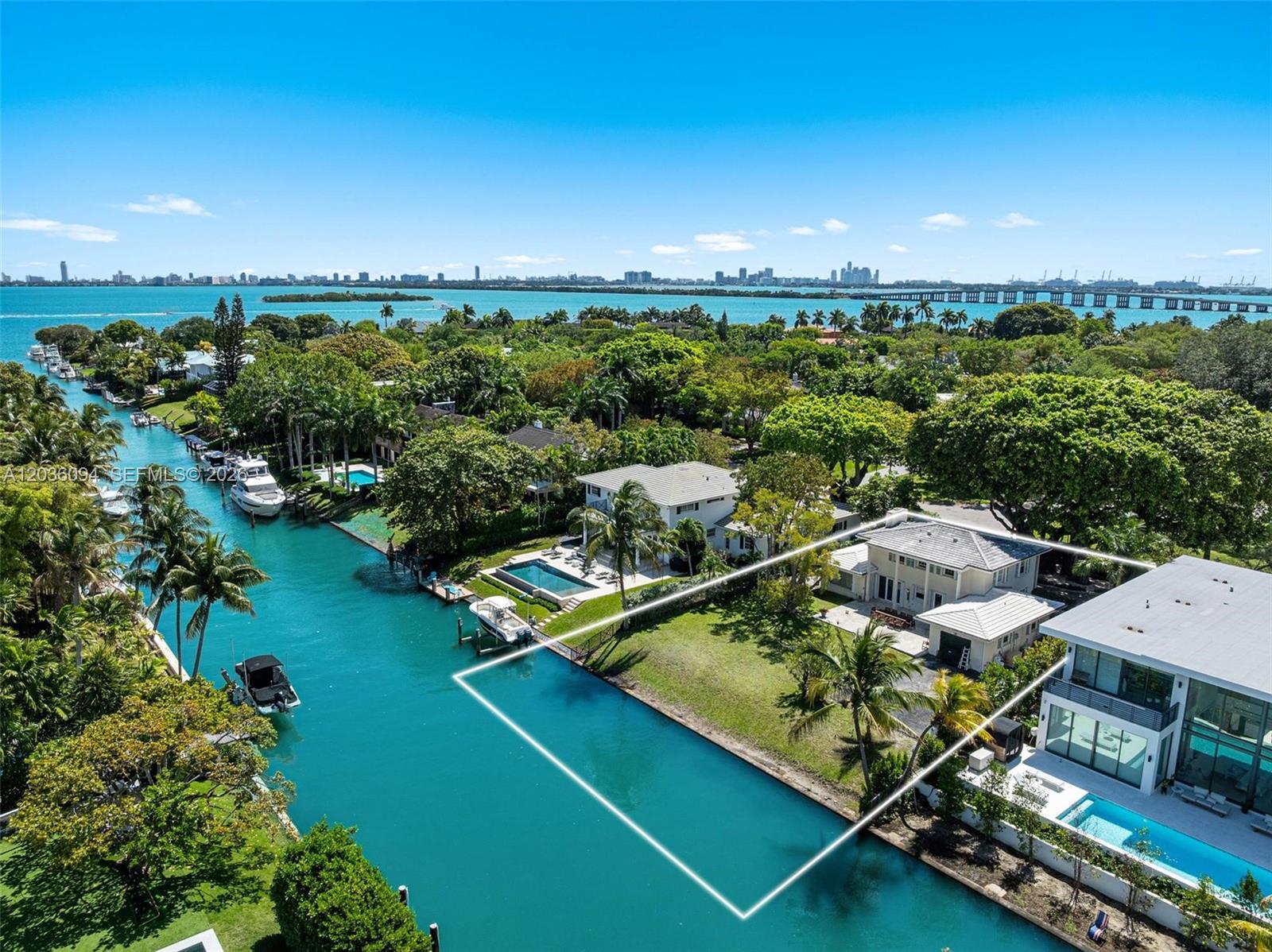 655 Buttonwood Miami, FL 33137