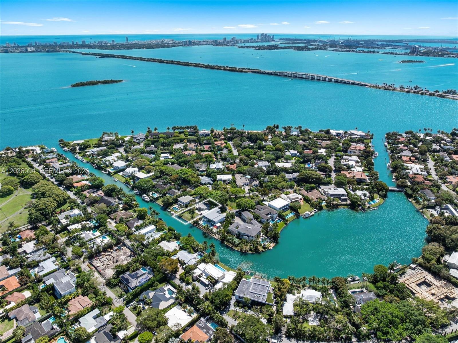 655 Buttonwood Miami, FL 33137