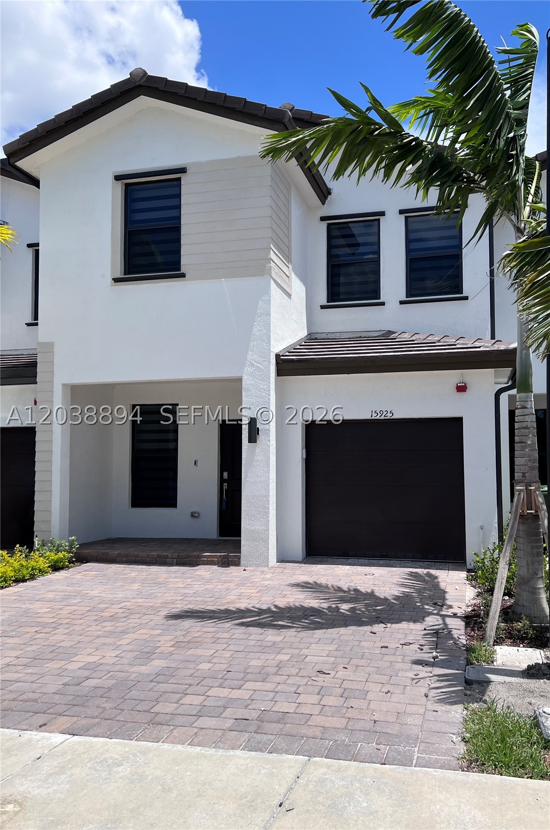 15925 SW Sw 2nd Pl