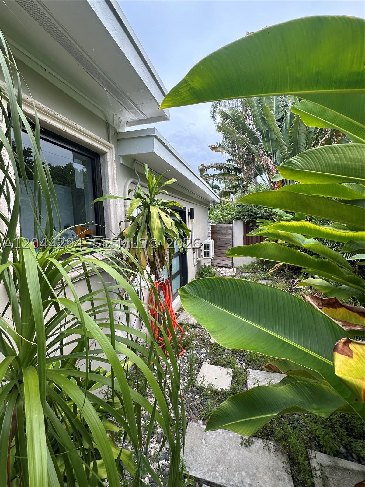 1338 N Venetian Way Miami, FL 33139