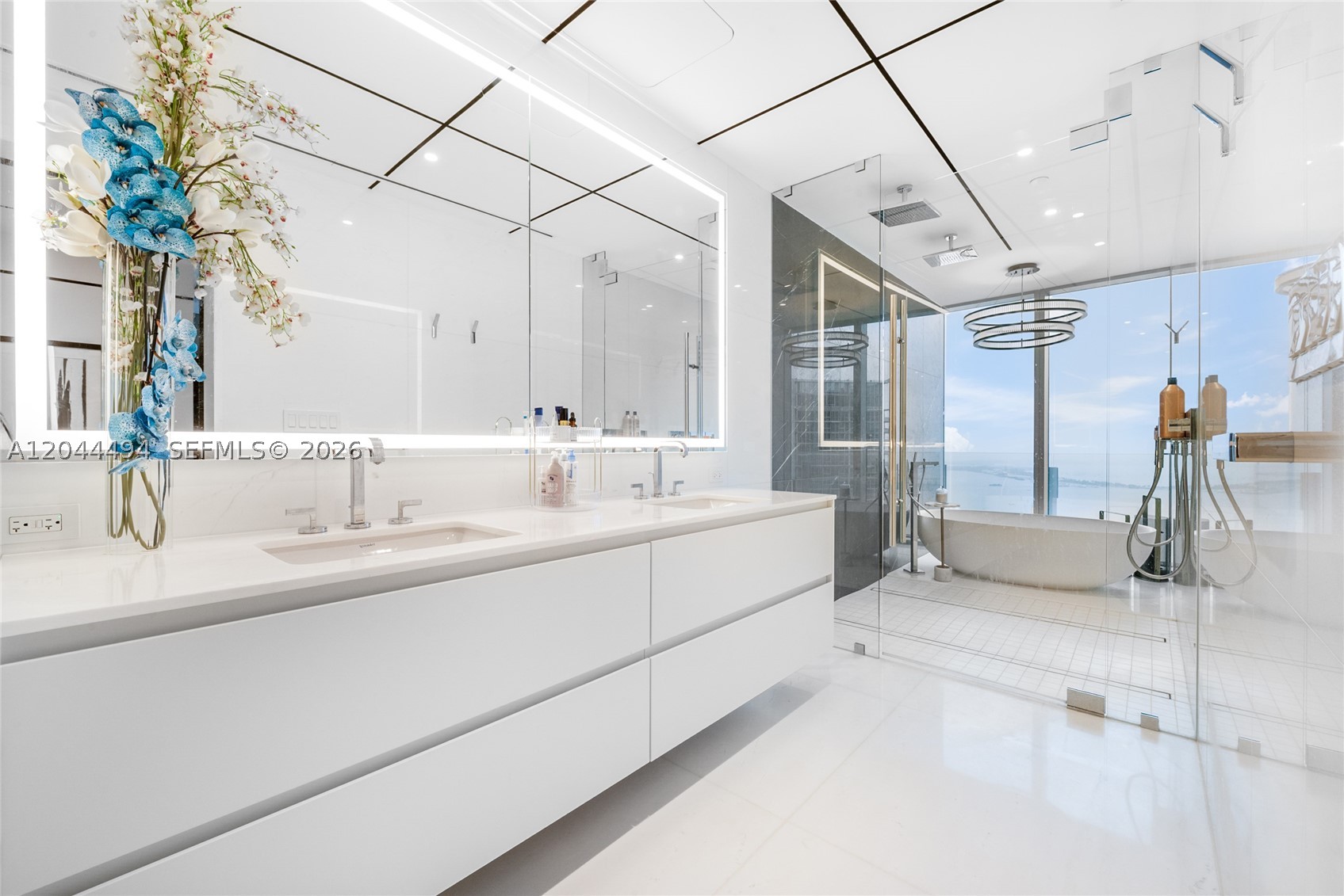 image Aston Martin Residences17